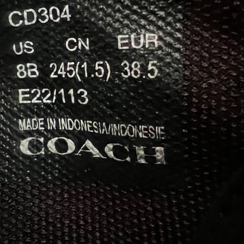 Coach Black and‎ Pink Leather Hi Top Sneakers Size 8B
CD304 - Picture 3 of 14